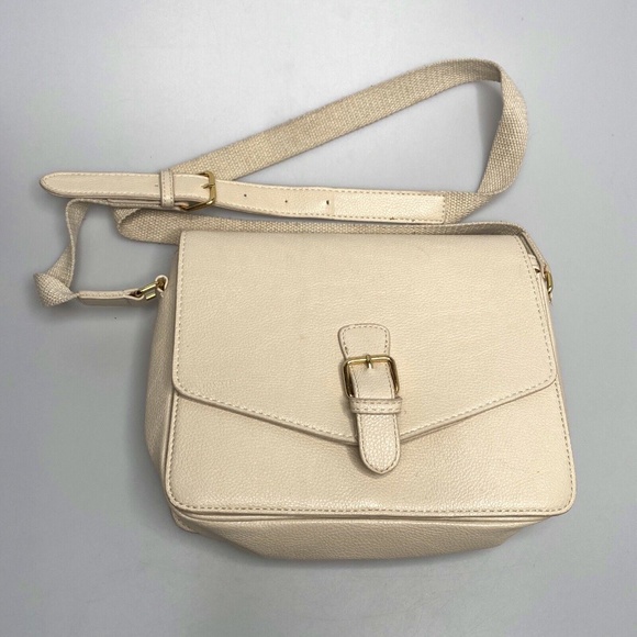Forever 21 Handbags - Forever 21 Small Ivory Off-white Crossbody Bag Vegan Leather Purse
